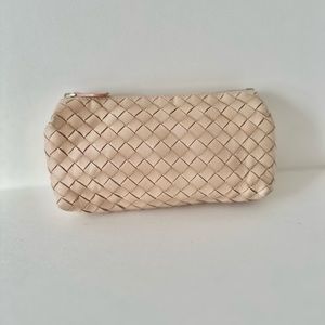 Bottega Veneta Intrecciato Pouch, Excellent Condition